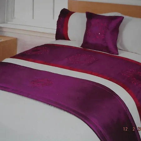 Couette-café Westgate House 3*