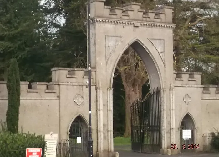 Couette-café Westgate House 3*